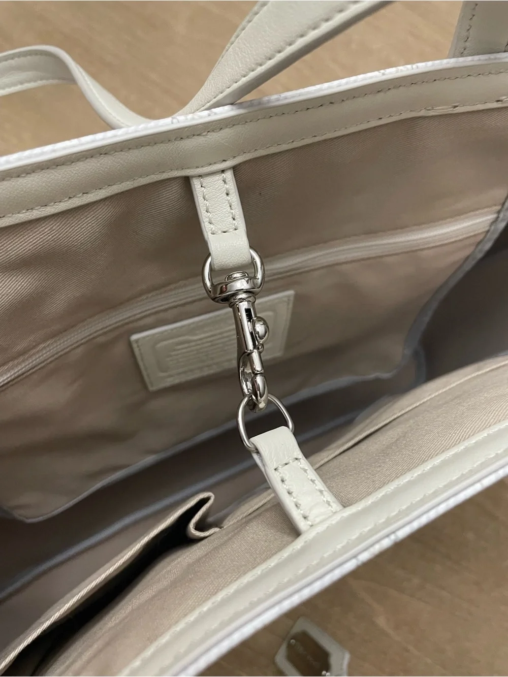 Coach elegant large
